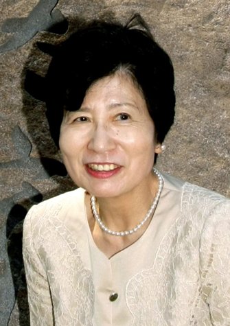 日本作家<em>太宰治</em>女儿因呼吸功能不全去世 终年78岁