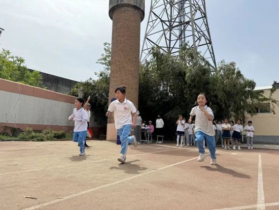 西安鄠邑：祖庵中心学校第35届体育艺术节开幕