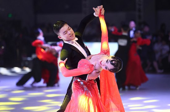 湖南省第32届国际标准舞（体育<em>舞蹈</em>）锦标赛长沙开幕
