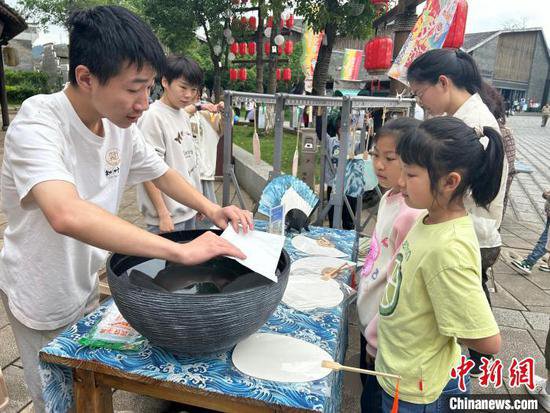 “五一”假期<em> 江西</em>吉州窑景区传统非遗文化盛宴引客来
