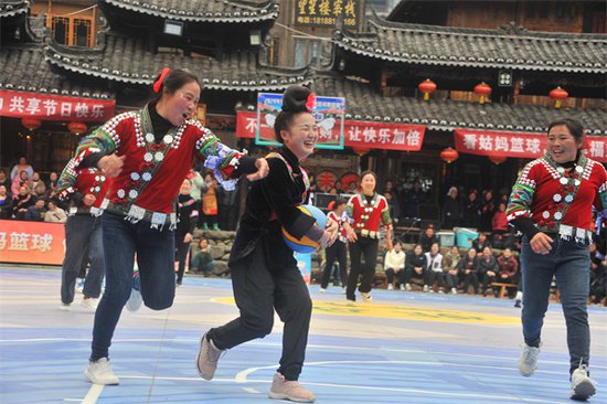 2024年黔东南州首届姑妈篮球邀请赛冠军出炉-新华网