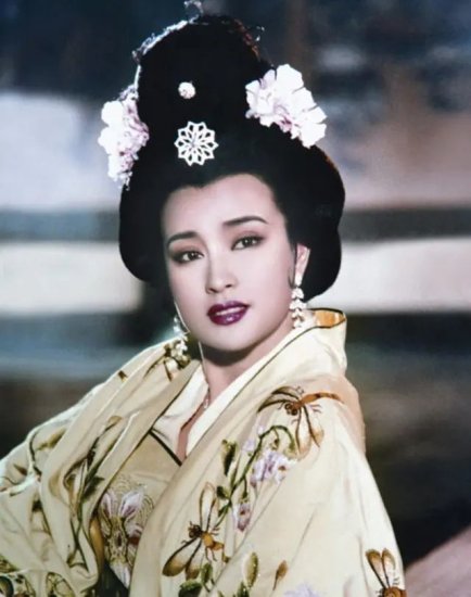中国历史上五个女人的<em>名字</em>，光是念出来就让人觉得心神荡漾