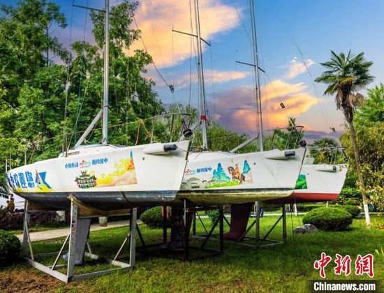 陕西汉中举办2024“五一”帆船展示活动