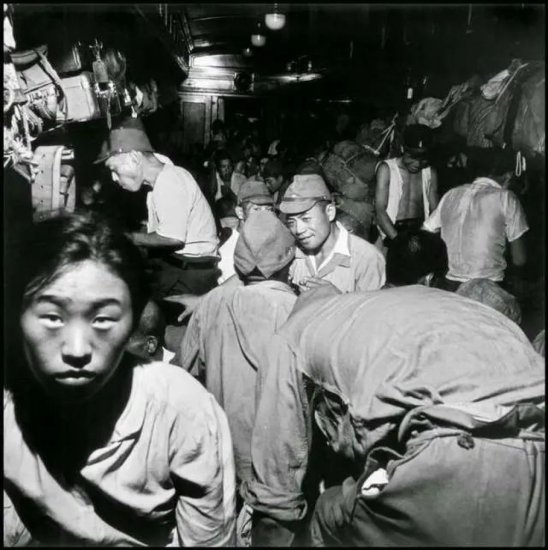 1945年日本广岛余波：老照片中的日本国民，<em>惨烈程度</em>不言而喻！