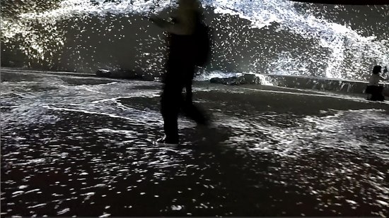 “幻·梦”沉浸式艺术展，十三场梦境的体验效果如何？