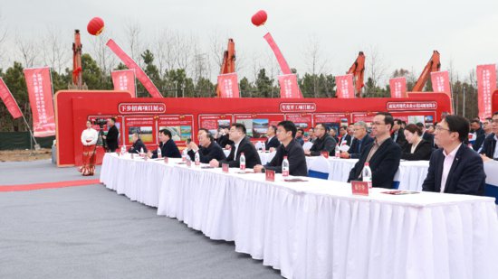 投资5.7亿元 宁波镇海南岚湾现代农业示范园集中签约开工
