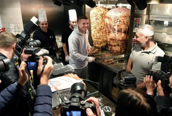 风生水起啊，波多尔斯基的<em>土耳其</em>烤肉店将开分店