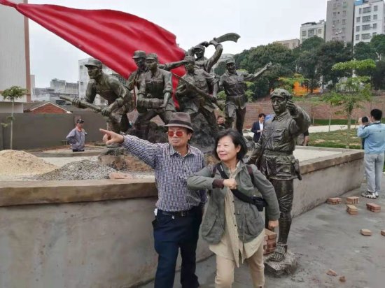 解放海南支前功臣后代创办红色文化基地，湛江梁氏的骄傲