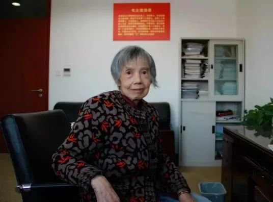广西籍科学家黄令仪逝世一周年：勿忘我们的“中国芯”