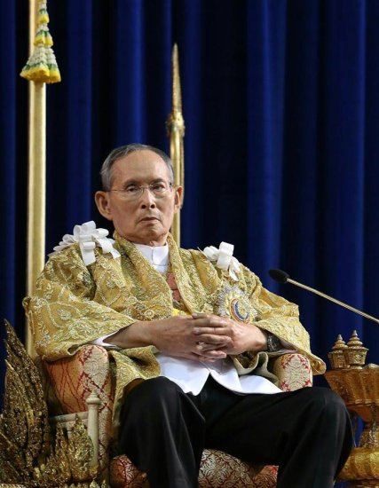 <em>泰国国王</em>普密蓬·阿杜德去世