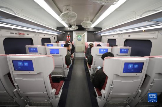 专访：中国技术将助力巴基斯坦提升列车制造能力——访巴基斯坦...