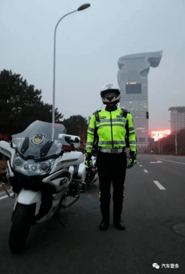 北京交警摩托车配备"电子眼" 车载摄像头可主动搜索违法情况