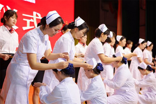 <em>合肥</em>财经职业学院举办国际护士节文化讲堂活动