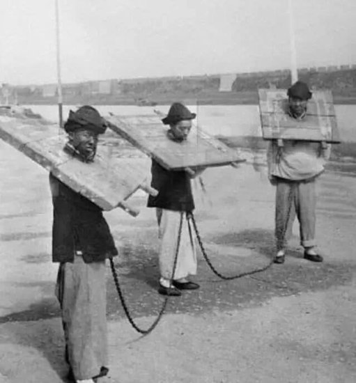 实拍中国古代六大经典刑具，最后一个让女囚犯生不如死
