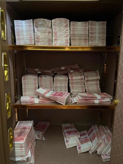 <em>杭州</em>一<em>写字楼</em>43名年轻男女被抓，查获现金1310000元！