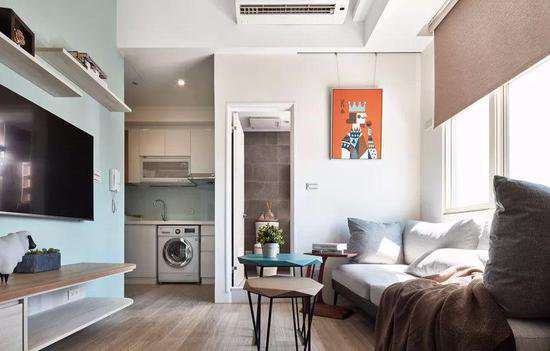30㎡单身小公寓北欧风，简洁线条，软装色彩增添活泼气氛！