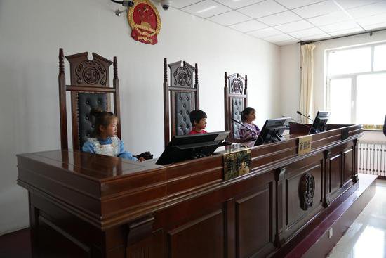 新疆伊宁县人民法院：以法之名，呵护少年的你