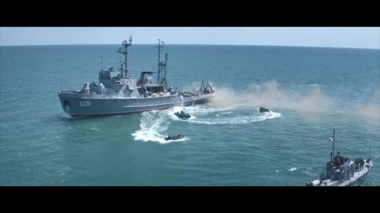 一部乌克兰舰船从<em>俄罗斯</em>海军封锁中逃出的<em>战争电影</em>！