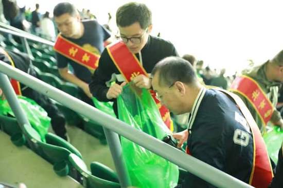为青春喝彩 助力文明观赛：北京榜样代表走进工人体育场
