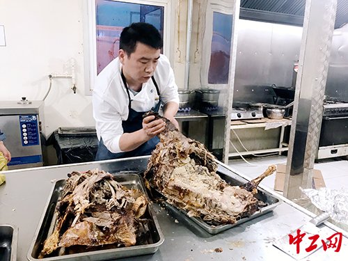 海外项目工地上中国大厨显身手