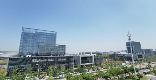 共享中心一期完工<em> 武汉东西湖</em>崛起高品质产城融合新城