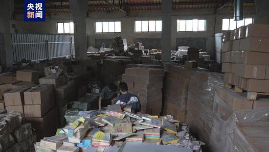 涉案近亿元！浙江嘉兴警方摧毁盗版图书黑色产业链