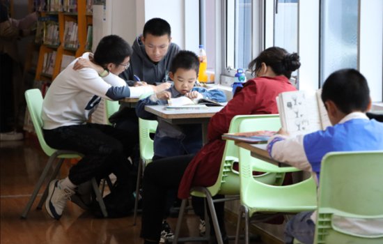 连续四届蝉联，福州市长乐区的“国家一级图书馆”<em>里有什么</em>？