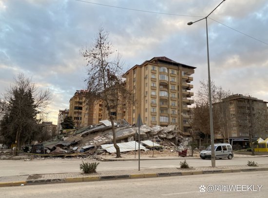 土耳其灾民或在临时住所住上十年 救援缓慢且无组织