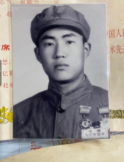 <em>杭州</em>老人的朝鲜战场回忆：16岁那年，他独自面对16架次敌机6...