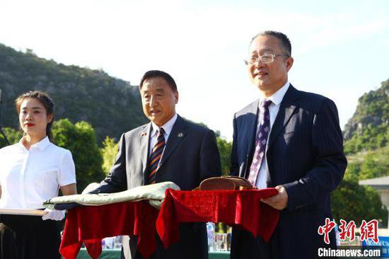 美国飞虎队历史委员会向桂林捐赠80件历史文物