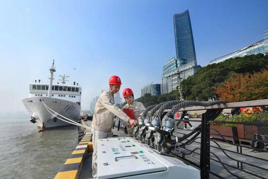 沿长江看岸电⑥：邮轮靠岸 绿电入港