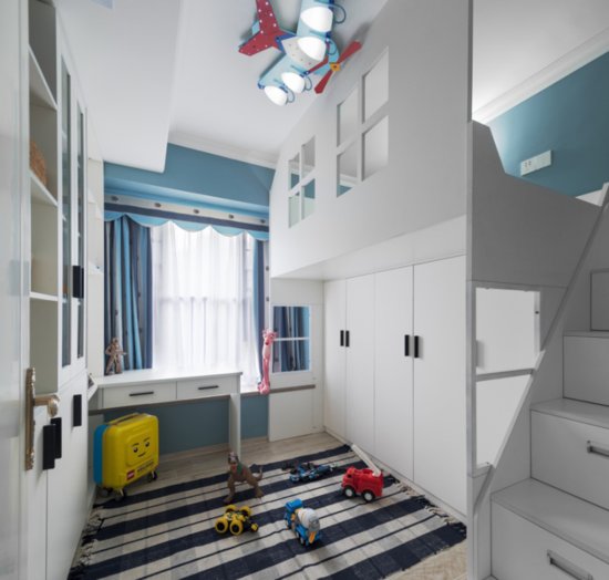 广州78㎡三居室 拼色墙面让人眼前一亮 小空间处处精致实用！