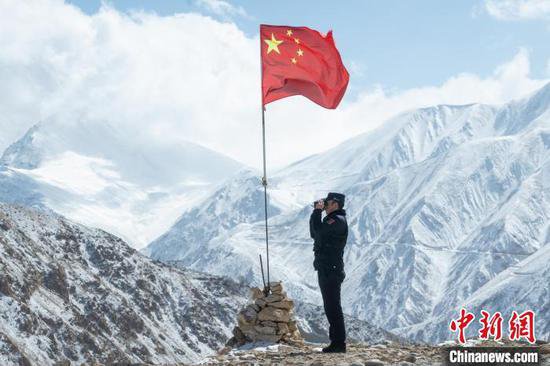 西藏阿里：警民心<em>手相</em>牵共筑边境安全屏障