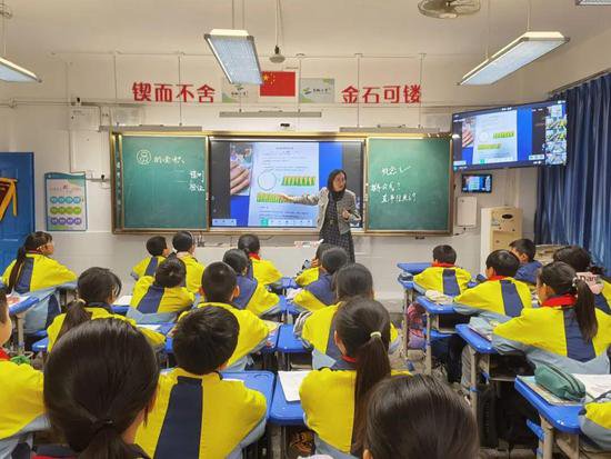 重庆科学城石板小学：“五学课堂”真有意 觉知此事必躬行