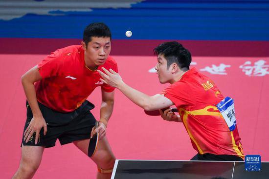 乒乓球——全国锦标赛：上海<em>地产集团</em>队晋级男团八强
