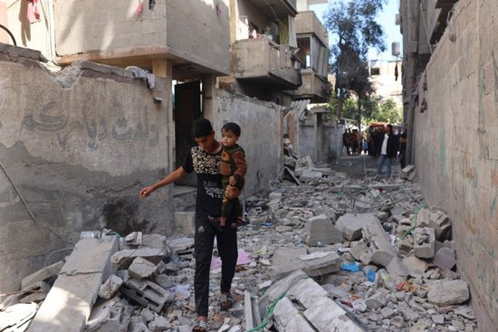 以军轰炸加沙地带多地至少16人死亡