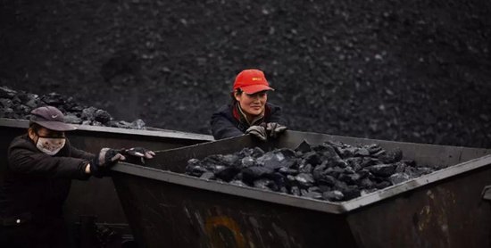 单月跌幅近100元，港口5500K煤价即将跌破850元/吨！<em>还会跌吗</em>...