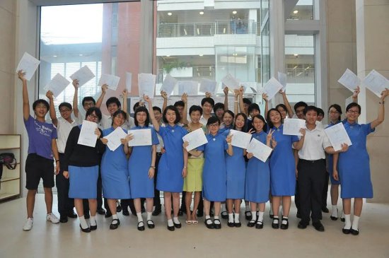 <em>高考状元</em>数不胜数，明星子女抢着读！香港传统名校有何了不起？