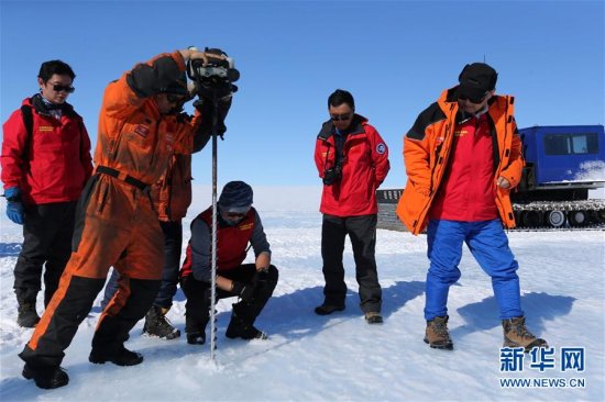 中国科考队在南极冰盖发现蓝冰<em>机场选址</em>区