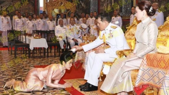 <em>泰国王室</em>后宫迎来大升级，7名妃子同时升职，包括苏提达王后手下