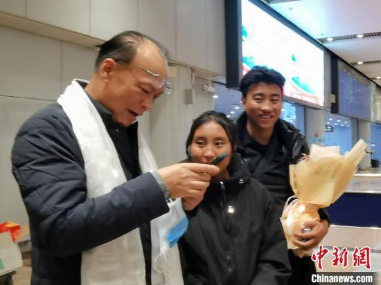 20名藏族患者赴<em>北京免费</em>接受先心病等疾病治疗