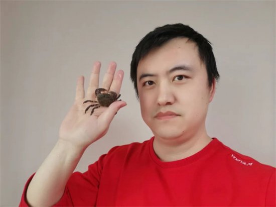 上海封控中一只<em>螃蟹</em>顽强地活着 百万网友为它庆生