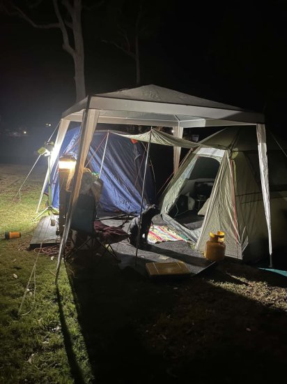 澳洲租房难：母亲与四孩无家可归住帐篷