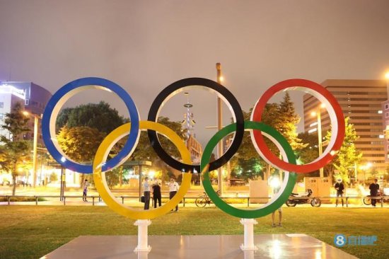 新闻分析：100多年后<em> 奥林匹克</em>格言为何加入“<em>更</em>团结”？