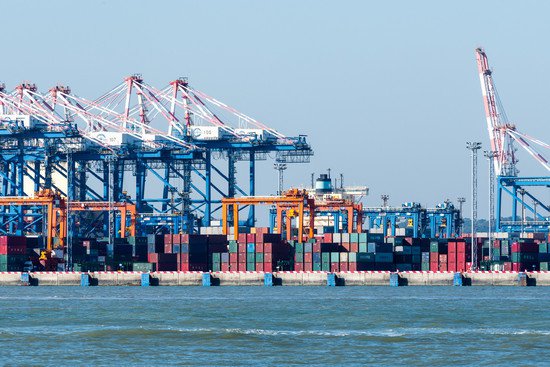 <em>青岛外贸</em>“开门红”：一季度进出口2059.8亿元 同比增长4.8%