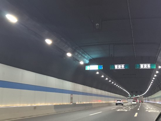 上海S20<em>外</em>环隧道封闭后 郊环隧道、长江路隧道车流量增长明显