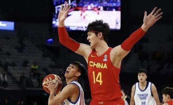 FIBA官宣世<em>预赛赛程</em>，中国<em>男篮</em>比赛时间确定，央视转播无压力
