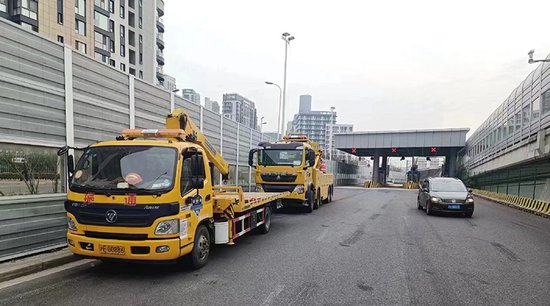 上海S20外环隧道封闭后 郊环隧道、长江路隧道车流量增长明显
