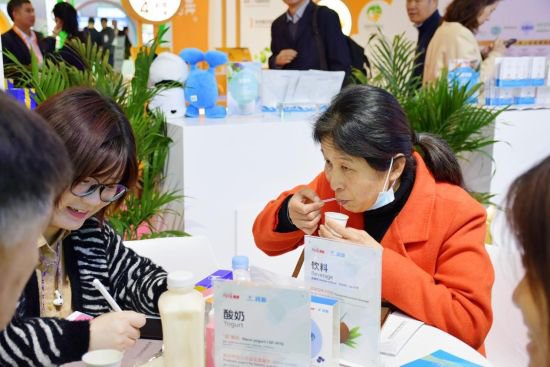 均瑶润盈亮相2024中国国际食品添加剂和配料展