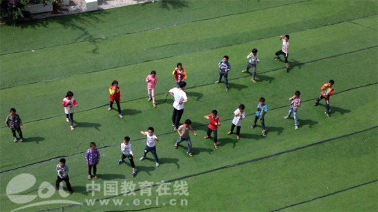 2300余名学生参与 支教足迹遍布23个省份 宁诺青年志愿者<em>协会</em>...